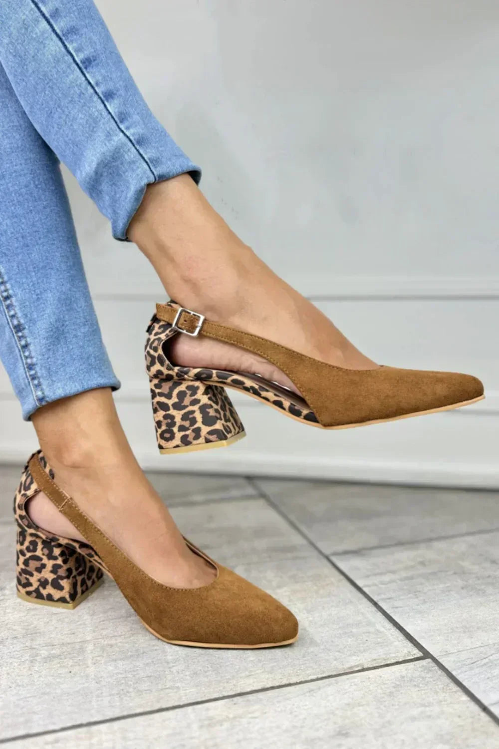 Light Marron / 11