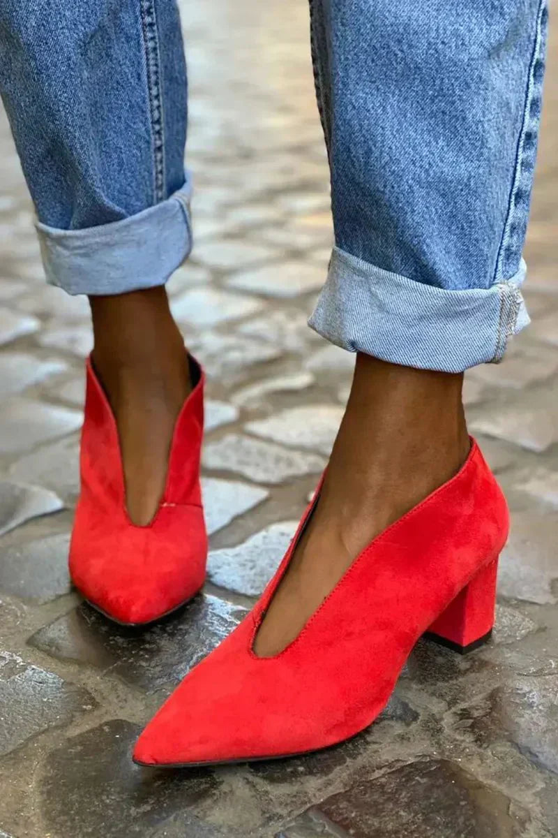 Rouge / 8 US | 39 EU