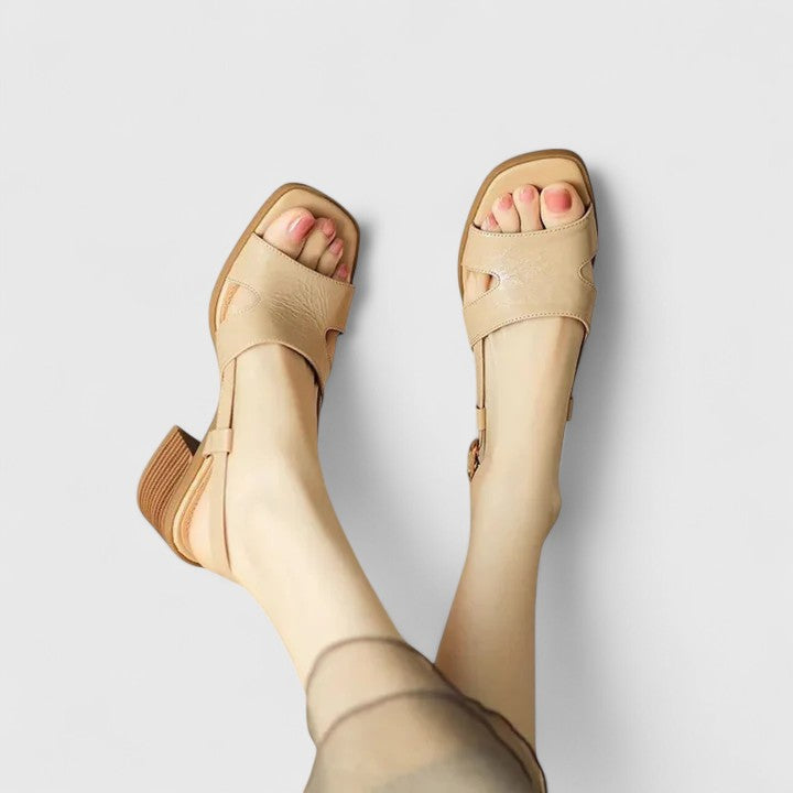 Apricot / 9 US | 40 EU