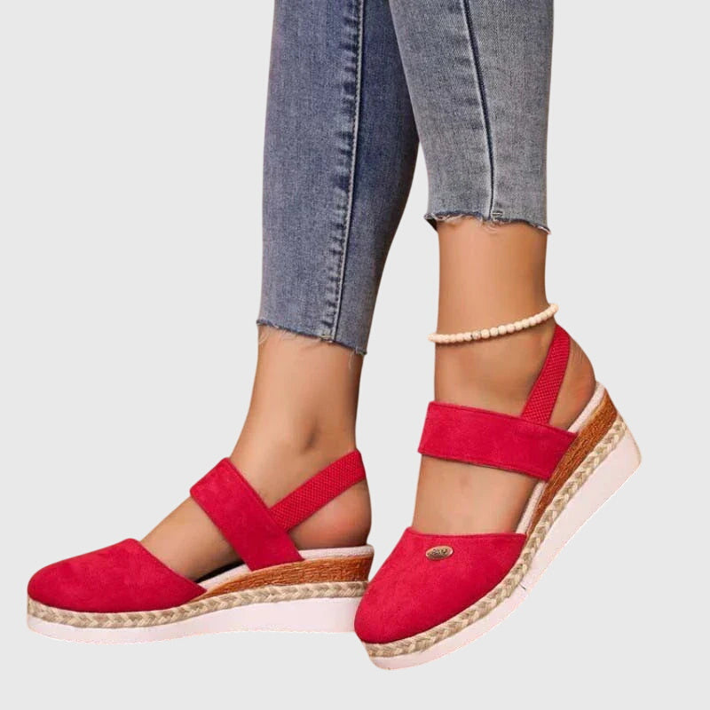 Rouge / 12 US | 43 EU